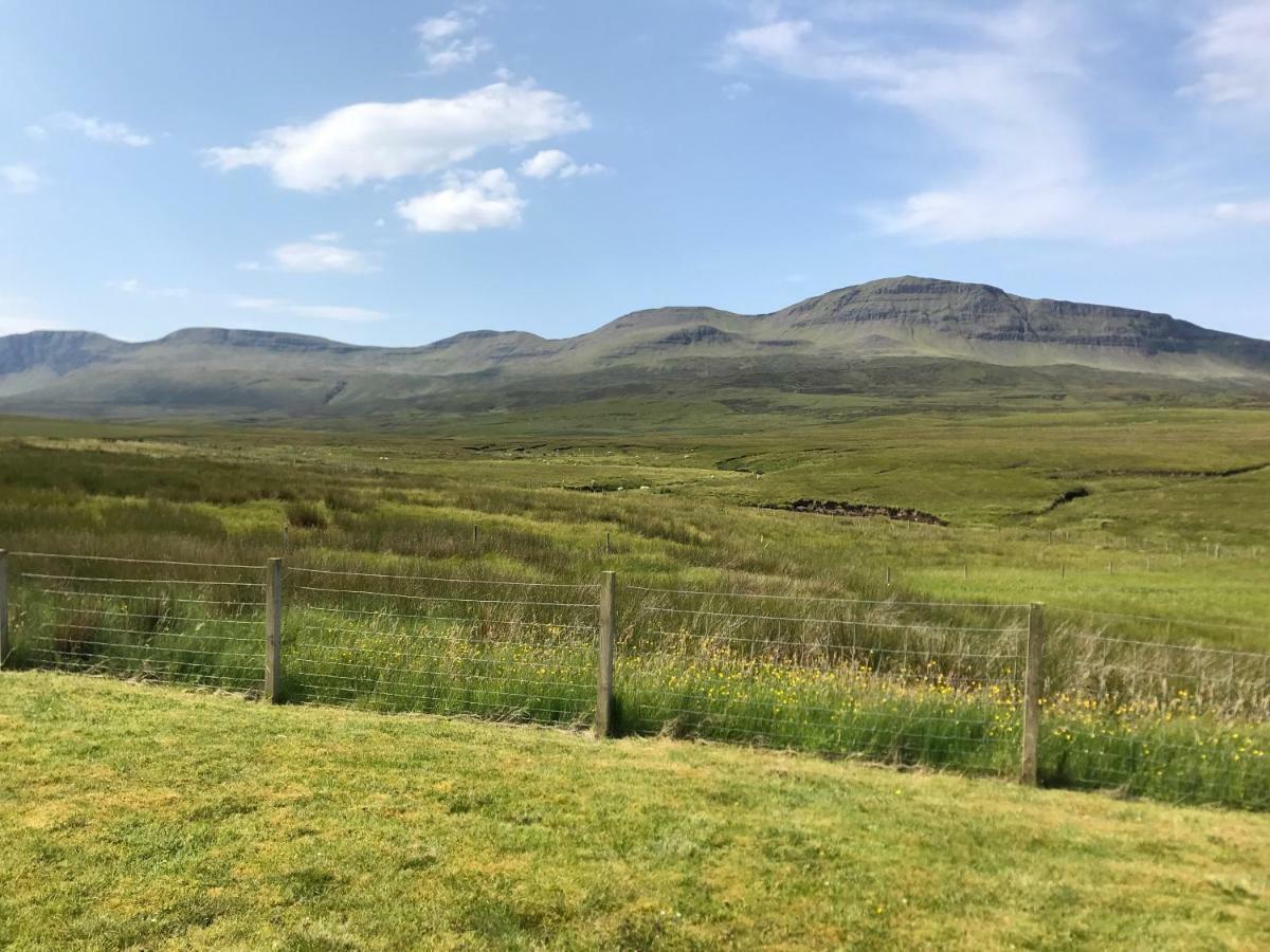Ferienwohnung Trotternish Ridge View Staffin Exterior foto
